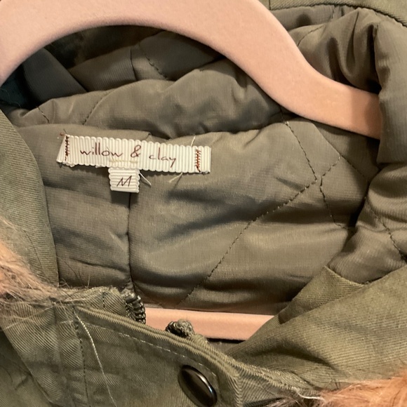 Like New, Willow & Clay With Peach and Black Faux Fur Hood Sz Med - Picture 3 of 7